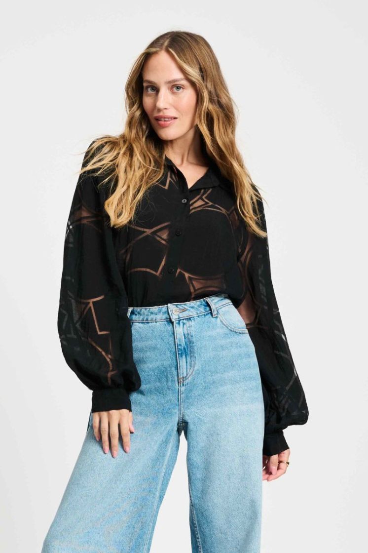 Dewi Blouse 900 Black