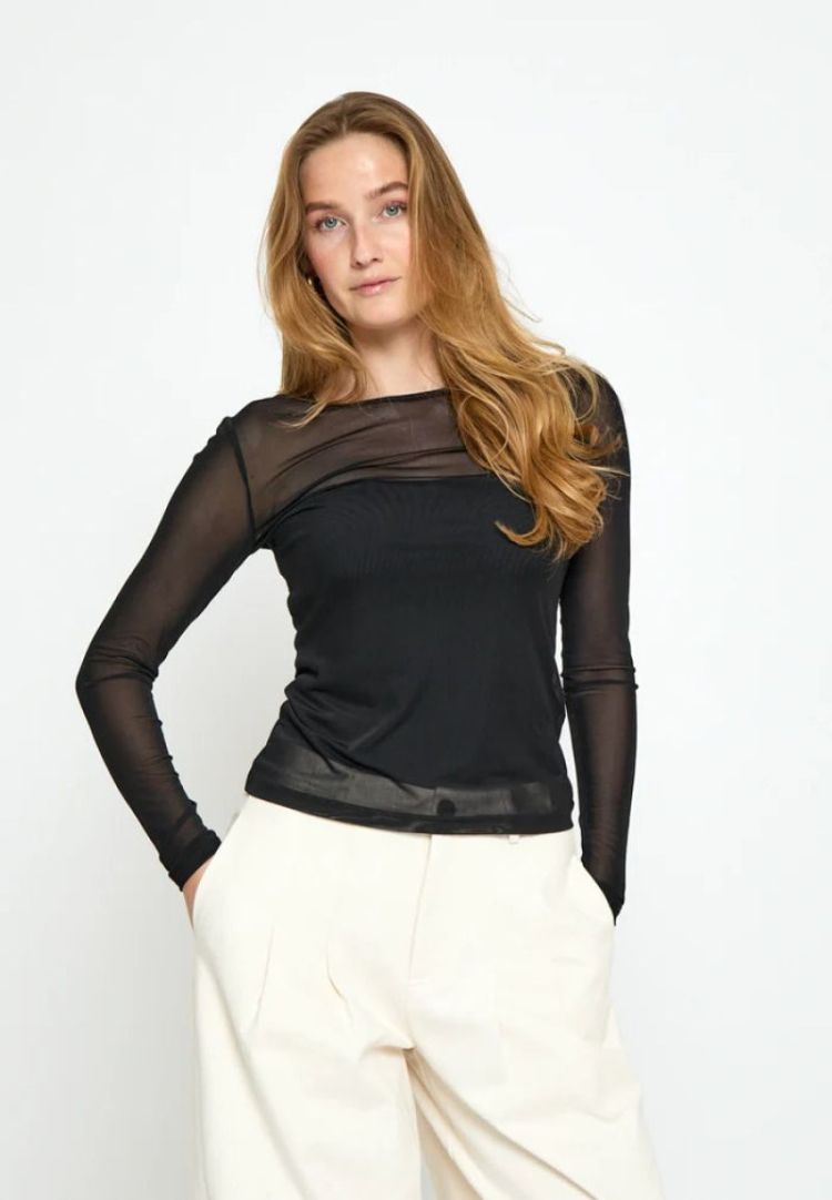 Dajana Long Sleeve Top 100 black